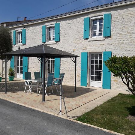 Le Logis De Lange Apt Les Aigrettes Saint-Hilaire-la-Palud Zewnętrze zdjęcie